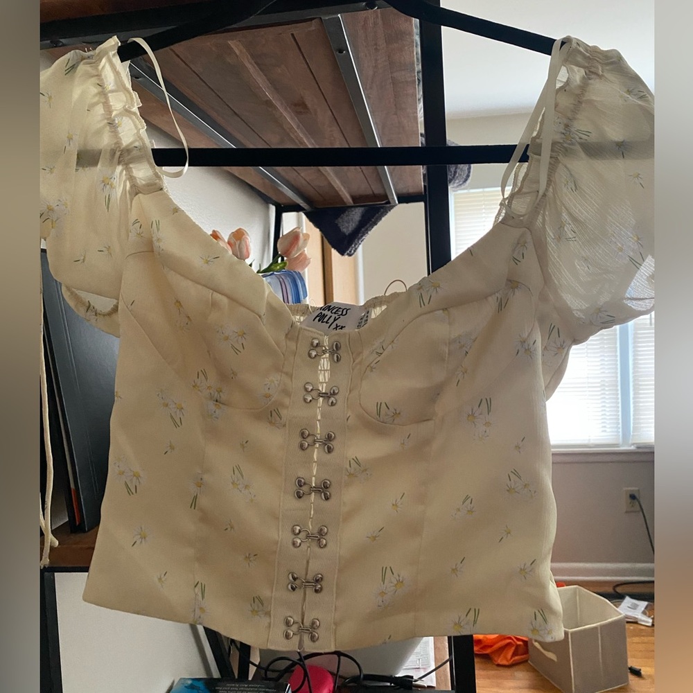 White crop top